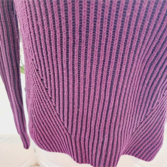 ATHLETA BLK/BURGANDY RIBBED SWEATER SIZE XXS - Picture 3 of 8